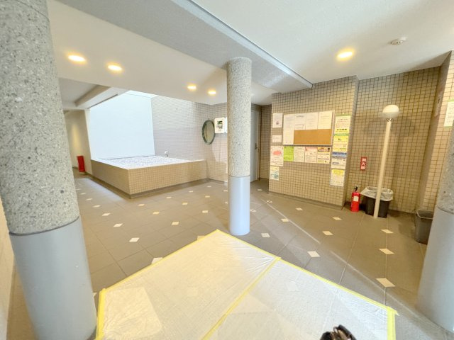 グランドメゾン赤羽のエントランス