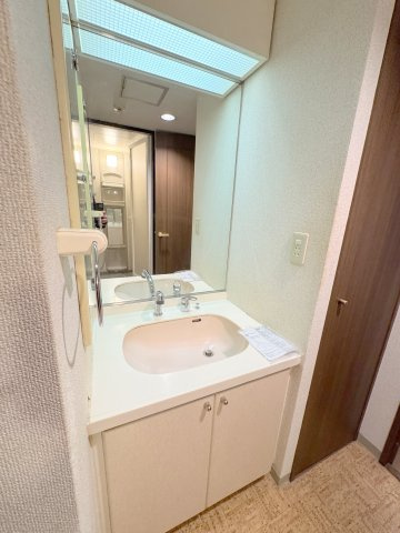 グランドメゾン赤羽の独立洗面台