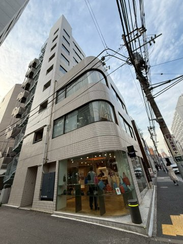 南青山池田ビル　6Fの外観