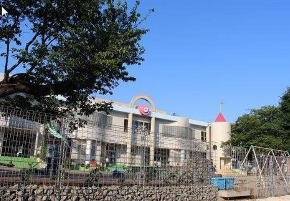 戸塚区上矢部町の前面道路含む現地写真|幼稚園も近くにありますよ。