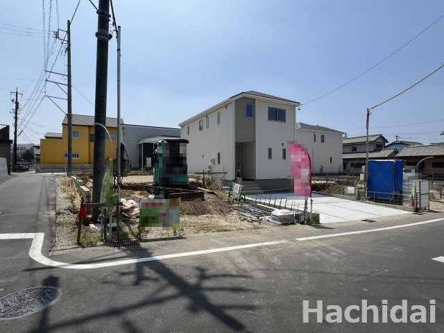 碧南第65尾城町　新築戸建＜4号棟＞の前面道路含む現地写真