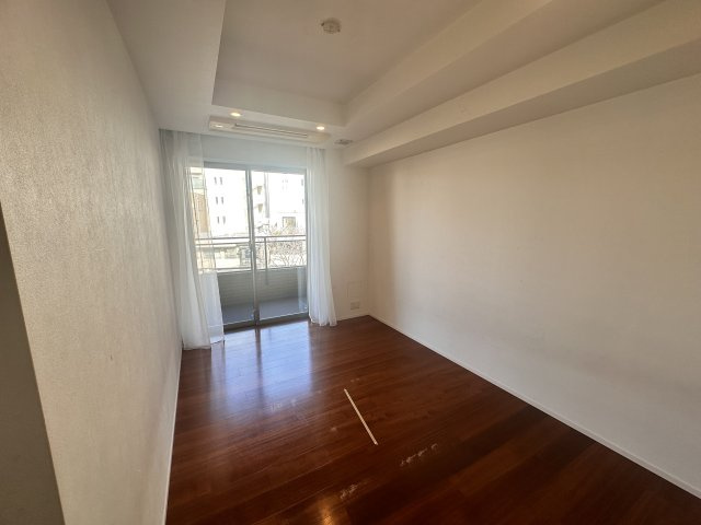 広尾ガーデンフォレストD棟の居間・リビング|洋室5.0帖