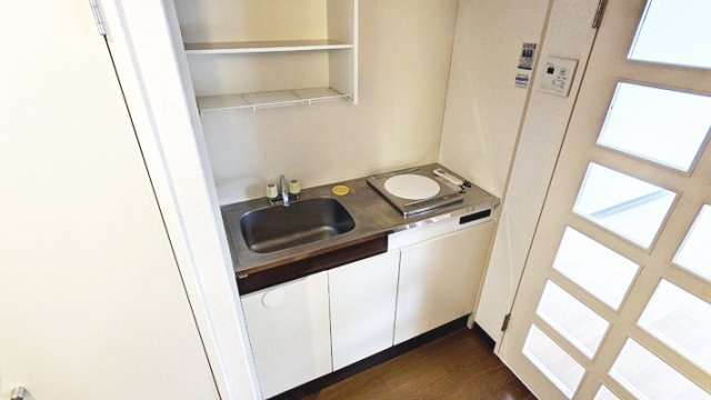 ロッキーハウスのキッチン|キッチンでお料理をお楽しみください