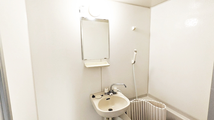 ロッキーハウスの洗面所|忙しい朝には欠かせない洗面所です