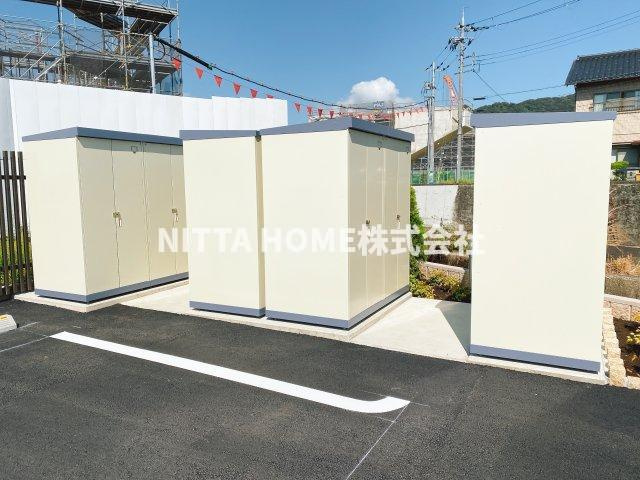 リバーサイド伊佐津のその他共用部分|外部トランクは無料で使用OK♪