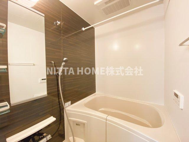 リバーサイド伊佐津の浴室|浴室乾燥機・追焚機能付き◎