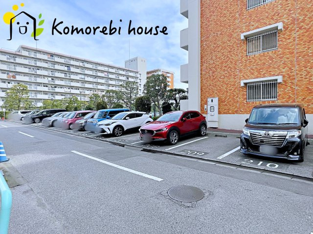 グランドシティ大宮WEST TOWERの駐車場|26.4.6撮影済み