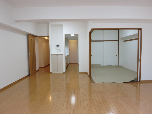 リーベスト東中山の居間・リビング|ペット相談できます