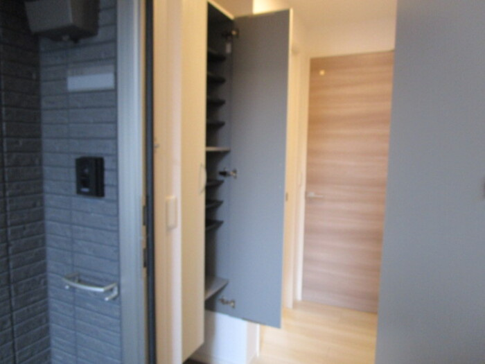 ネルンバの玄関