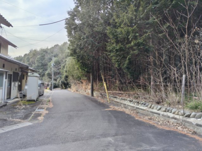 ５７０３９　岐阜市石谷土地の前面道路含む現地写真