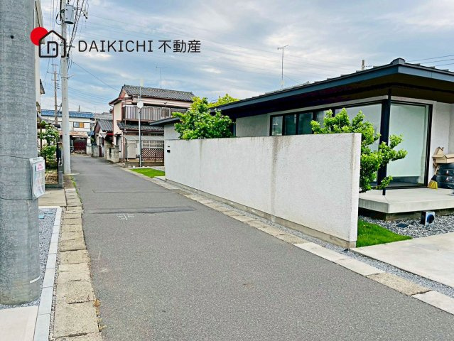 【前面道路含む現地写真】 | KIS久喜市鷲宮8期　LIGARE　新築戸建　全1棟　1号棟