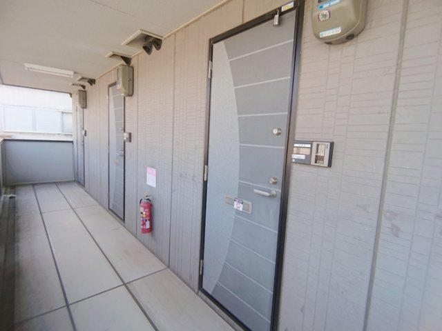 【エントランス】 | アメニティ大美野　Ｂ