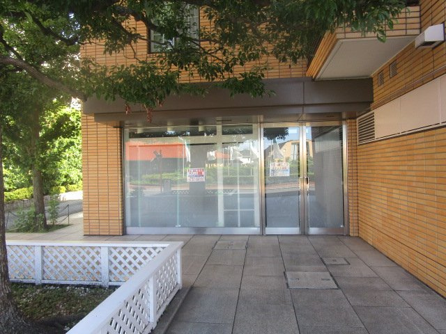 世田谷区成城９丁目の店舗の外観