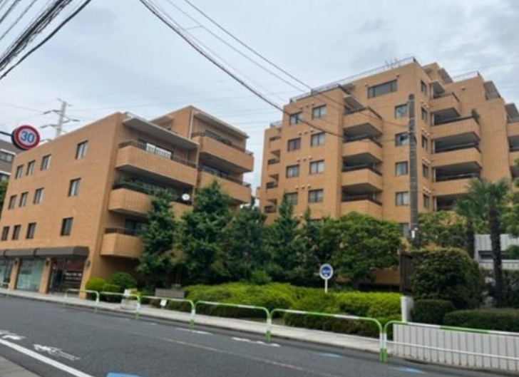 世田谷区成城９丁目の店舗