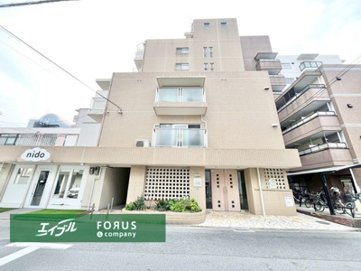 【外観】 | ファミリーコーポ江坂 | 物件を比較検討したいお客様には、「物件比較見学プラン」をご用意しております。こちらの物件だけでなく、お客様の希望に沿った物件を、いくつかまとめてご案内させて頂きます。