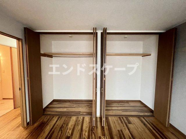 ハツミマンションBの収納|高崎、前橋エリアのお部屋探しはエンドスケープまで！お客様の理想お聞かせ下さい♪