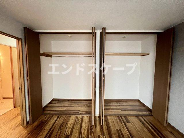 ハツミマンションBの収納|高崎、前橋エリアのお部屋探しはエンドスケープまで！お客様の理想お聞かせ下さい♪