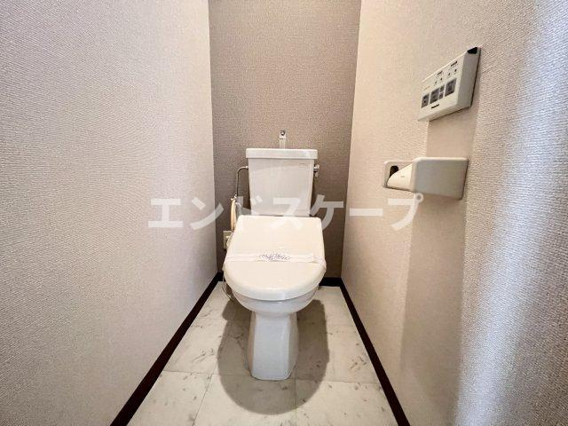 ハツミマンションBのトイレ|高崎、前橋エリアのお部屋探しはエンドスケープまで！お客様の理想お聞かせ下さい♪