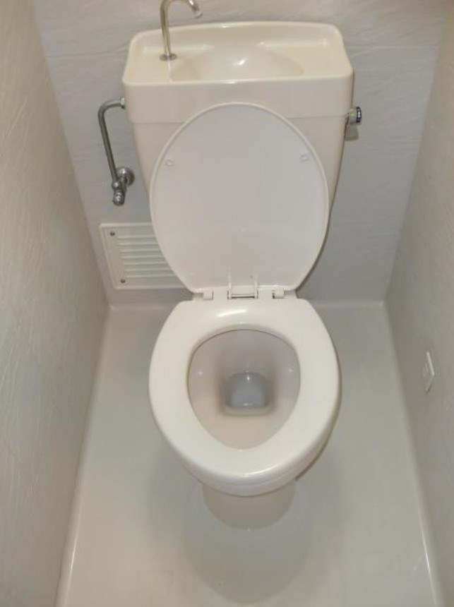 杉並区本天沼２丁目の賃貸マンションのトイレ