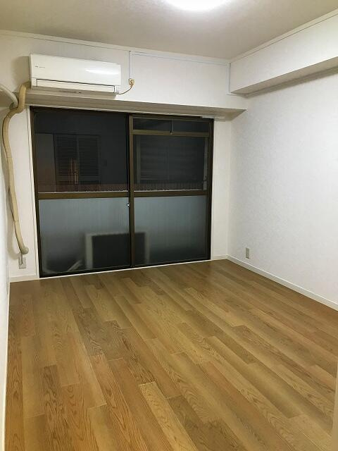 成子坂ハイツの居間・リビング| 