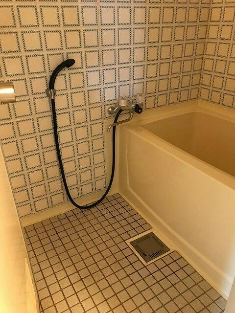 成子坂ハイツの浴室| 