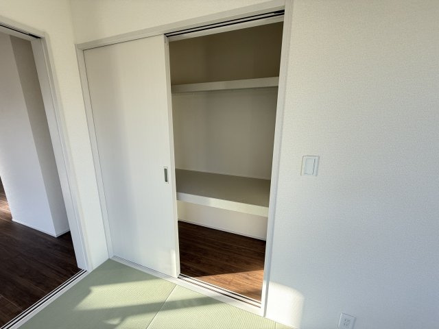 リーブルガーデンS第12吉岡町下野田　2号棟の収納|和室の収納スペースです