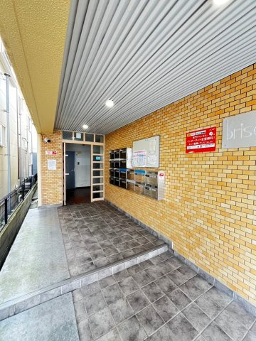 ブリーズド垂水のエントランス