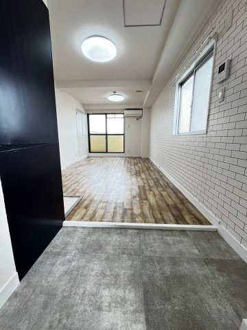 ブリーズド垂水の玄関