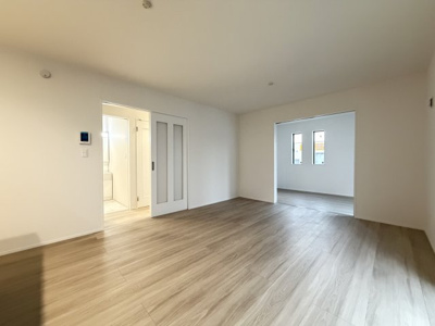 【居間・リビング】 | 読谷村喜名Ⅱ（全11棟）I号棟 | I号棟　LDK15帖♪