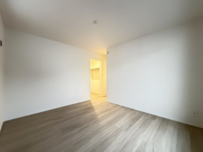 【洋室】 | 読谷村喜名Ⅱ（全11棟）I号棟 | I号棟　洋室7.5帖＋WIC付き♪