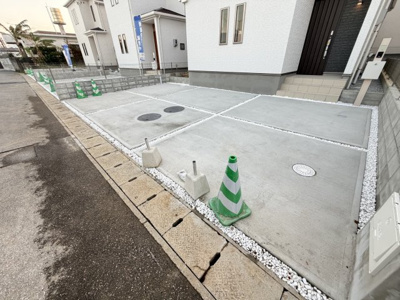 【駐車場】 | 読谷村喜名Ⅱ（全11棟）I号棟 | I号棟　並列駐車3台完備♪