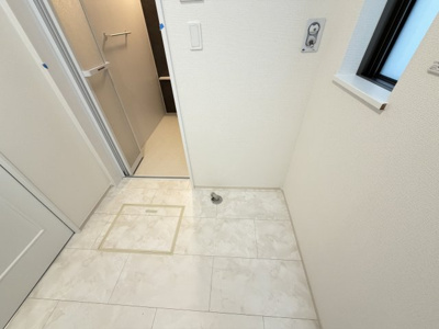 【ランドリースペース】 | 読谷村喜名Ⅱ（全11棟）I号棟 | I号棟　洗濯機置き場♪