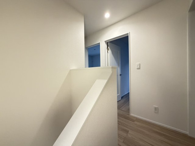 【内装】 | 読谷村喜名Ⅱ（全11棟）I号棟 | I号棟　2階ホール♪