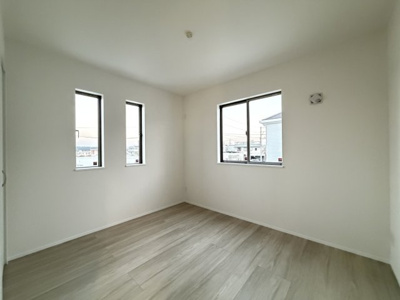 【洋室】 | 読谷村喜名Ⅱ（全11棟）I号棟 | I号棟　洋室5.25帖＋CL付き♪