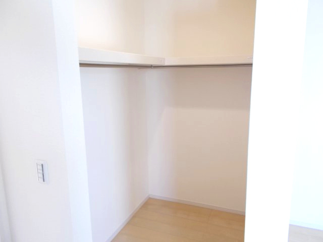 リーブルガーデンS第12吉岡町下野田　1号棟の収納|２階洋室1収納ウォークインクローゼットです