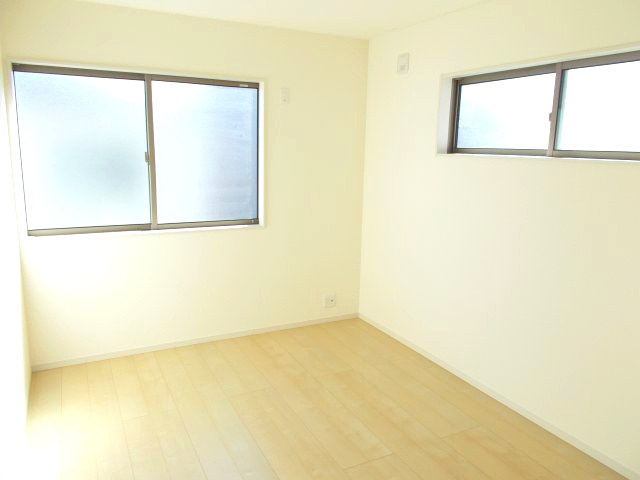 リーブルガーデンS第12吉岡町下野田　1号棟の洋室|２階洋室3です