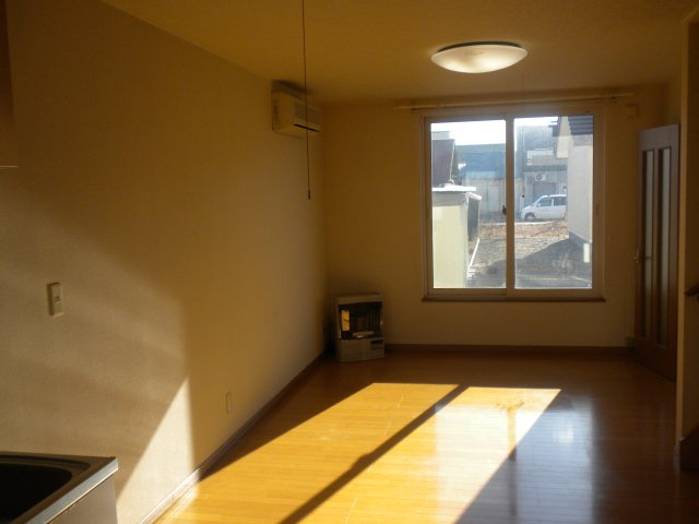 プラティーク1.3の居間・リビング