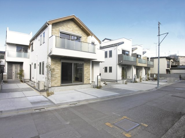 練馬区桜台4丁目 全6棟 E号棟の前面道路含む現地写真|南側約4.7ｍ～5.0ｍ公道に面する全6棟
日当り良好な立地に誕生しました
お気軽にお問い合わせください♪