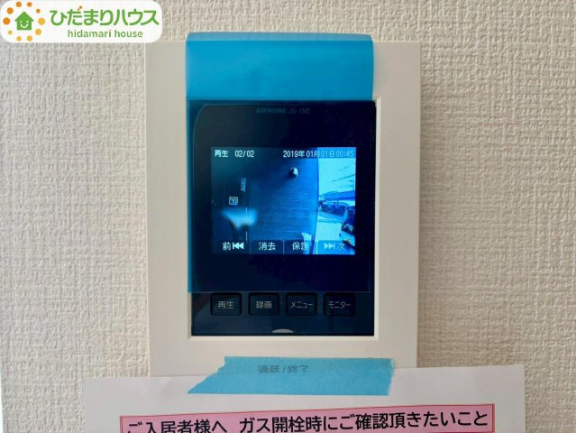 流山市こうのす台　新築戸建　1号棟の防犯設備|お子様のお留守番にも安心なTVモニター付きインターホン(^^♪						
