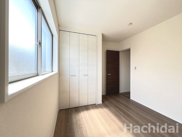 碧南第66照光町　新築住宅＜2号棟＞の洋室|南側5.44帖洋室