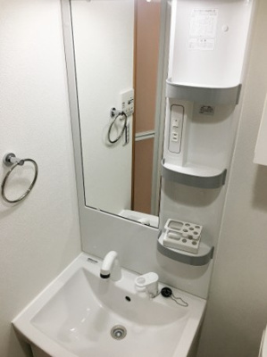 【独立洗面台】 | グランフォース中野富士見町 | 嬉しい独立洗面台付き。