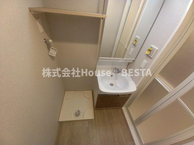 レジュールアッシュ神戸湊川公園の洗面所