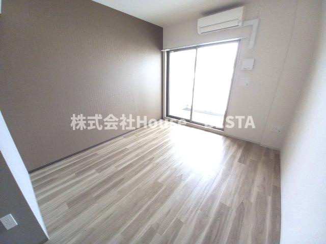 レジュールアッシュ神戸湊川公園の居間・リビング