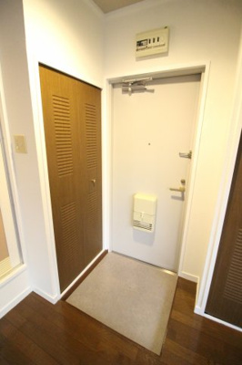 【玄関】 | グランディア篠原弐番館