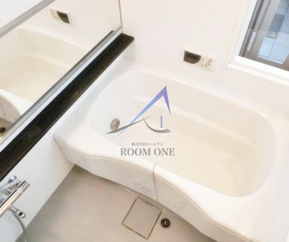 ザ・プレミアムスイート高田馬場の浴室|お風呂です。