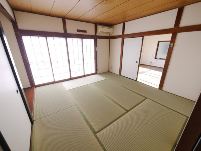 山武市白幡　中古戸建の和室|内装リフォーム済み令和8年1月　４LDK  リビング約15.5帖 ユニットバス 給湯器・コンロ交換