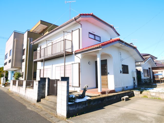 山武市白幡　中古戸建の外観|内装リフォーム済み令和8年1月　４LDK  リビング約15.5帖 ユニットバス 給湯器・コンロ交換