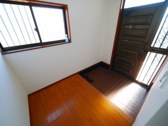 山武市白幡　中古戸建の玄関|内装リフォーム済み令和8年1月　４LDK  リビング約15.5帖 ユニットバス 給湯器・コンロ交換