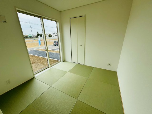 七栄第３３　新築戸建て　５号棟の和室