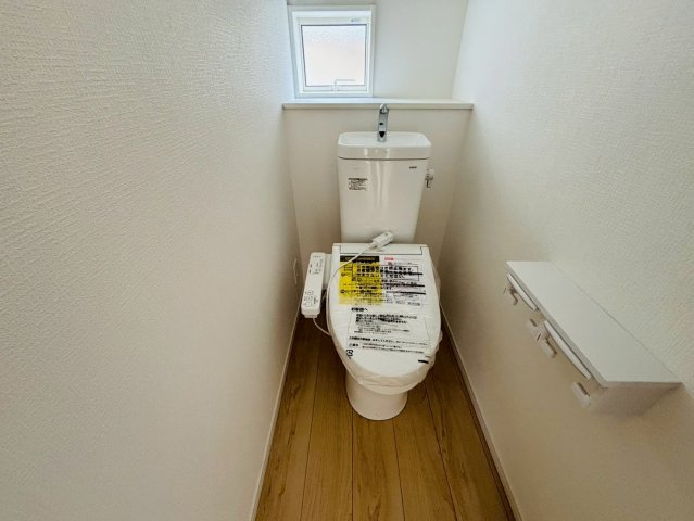 七栄第３３　新築戸建て　５号棟のトイレ